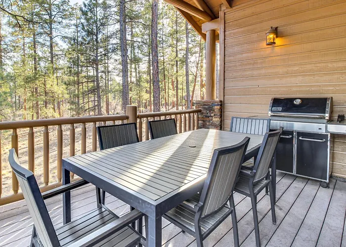 Holiday home Hot Tub, Deck & Grill! Mtn Retreat In Show *
