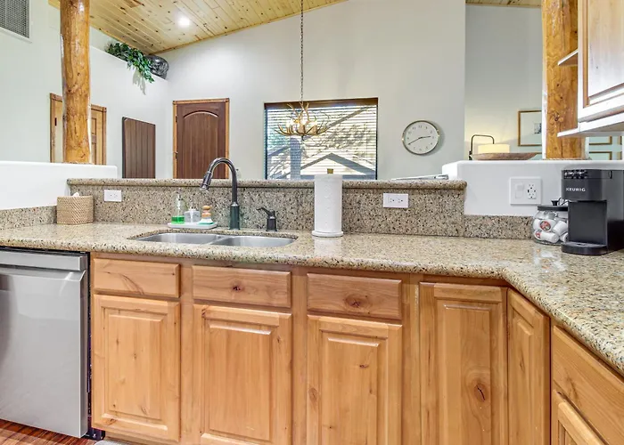 Hot Tub, Deck & Grill! Mtn Retreat In Show Holiday home